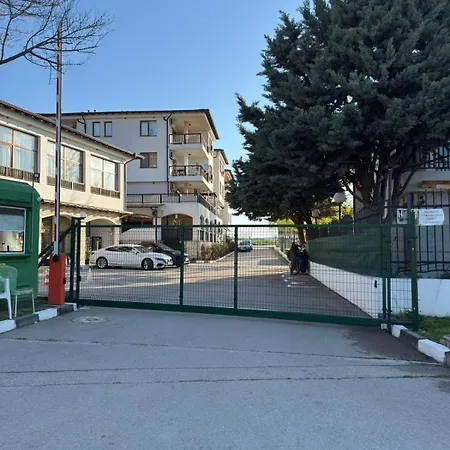 Harmony Hills Tomovi F43 Rogachevo